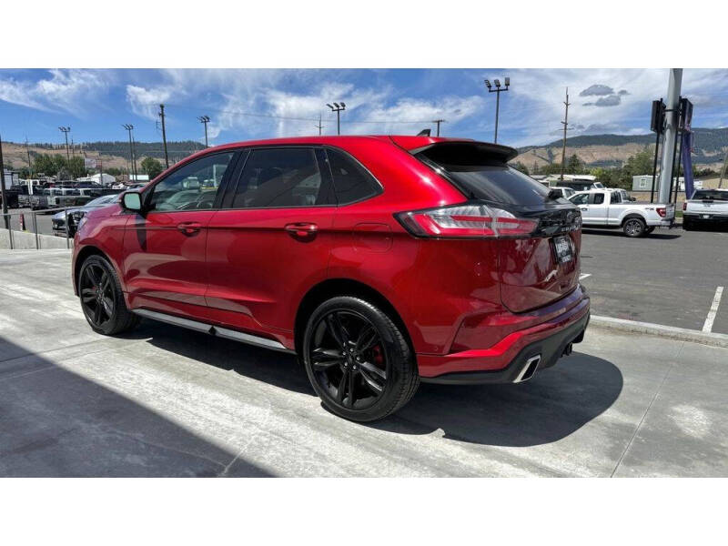 2024 Ford Edge ST