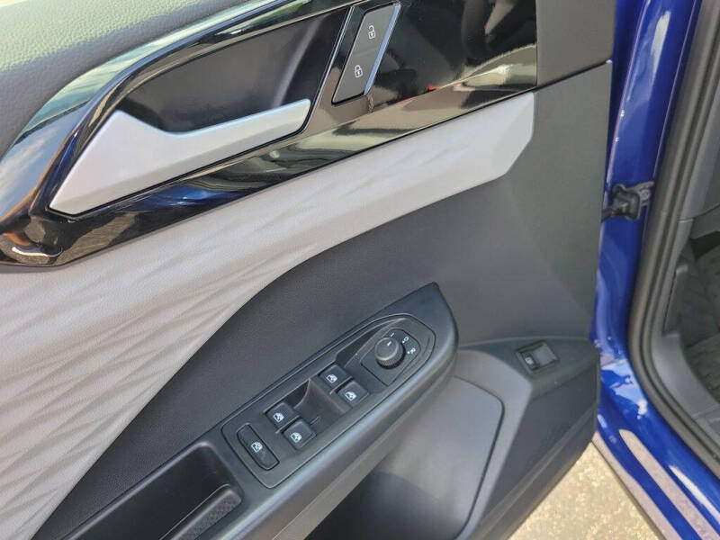 2024 Volkswagen Taos S