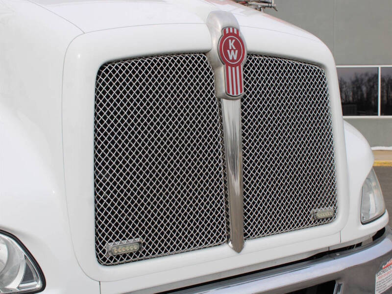 2021 Kenworth T370
