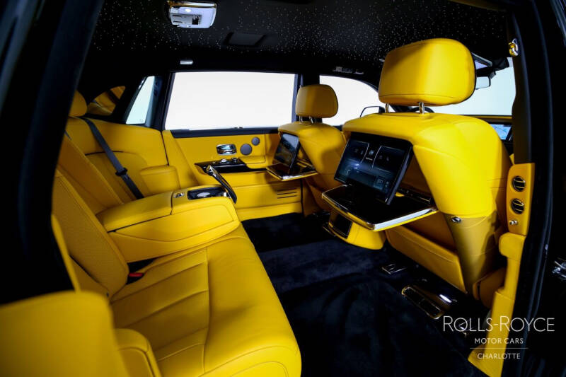 2024 Rolls-Royce Phantom EWB