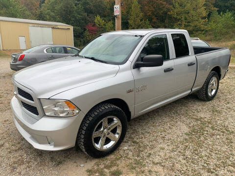 2013 RAM 1500 for sale at Court House Cars, LLC in Chillicothe OH