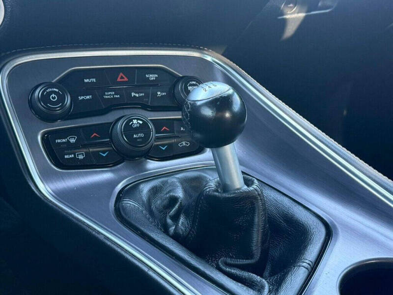 2017 Dodge Challenger