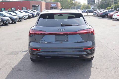 2024 Audi Q8 e-tron quattro Premium