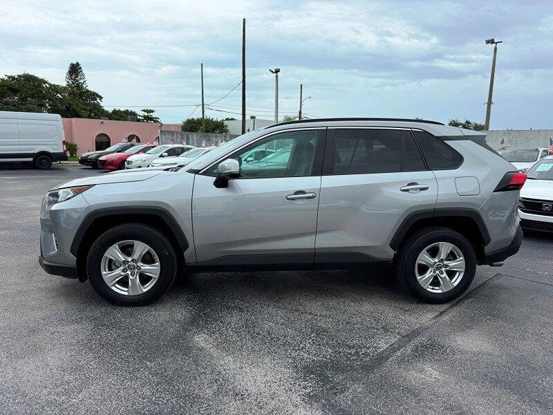 2021 Toyota RAV4 XLE