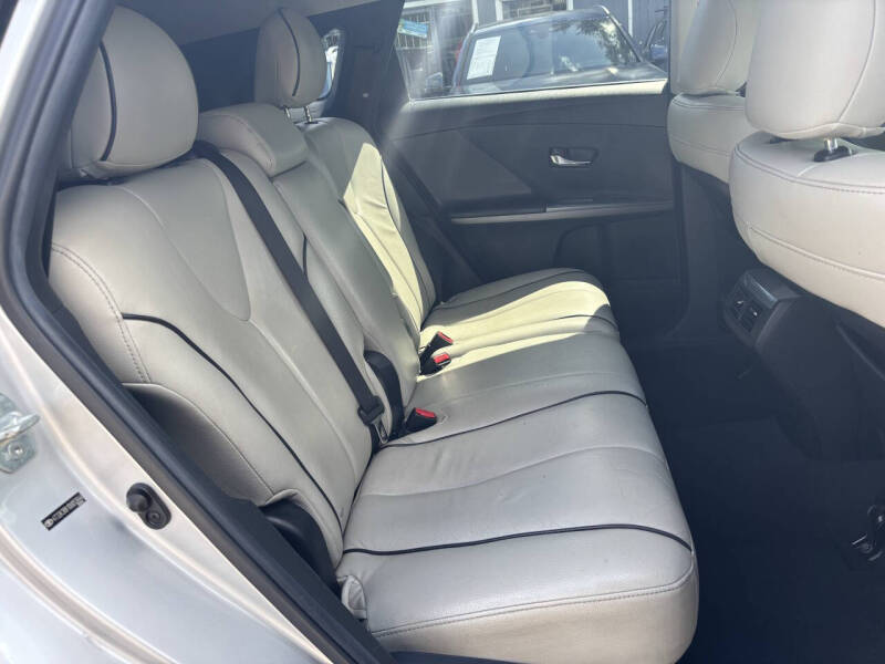 2013 Toyota Venza LE