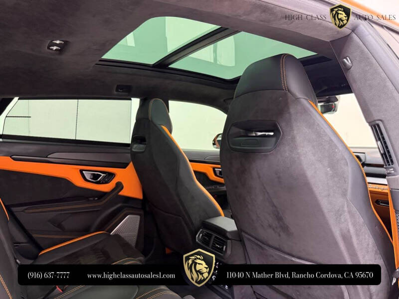 2023 Lamborghini Urus S