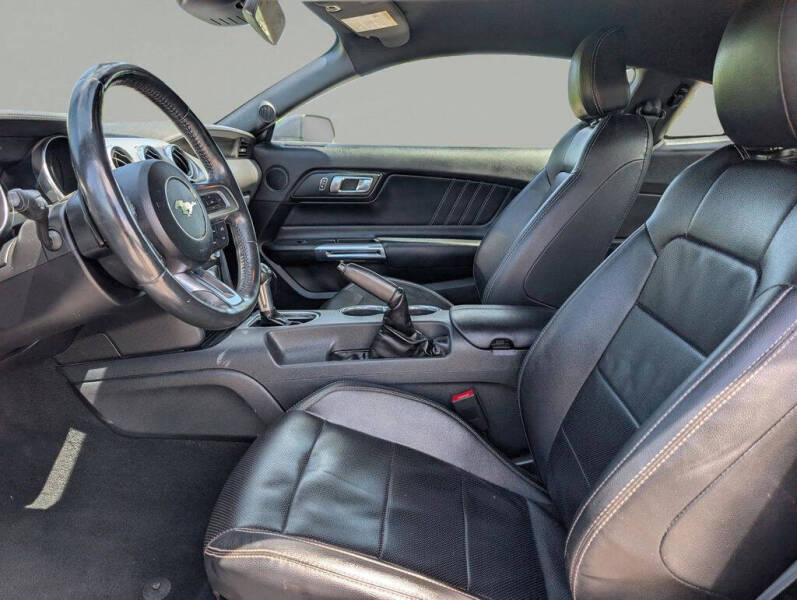 2021 Ford Mustang EcoBoost Premium