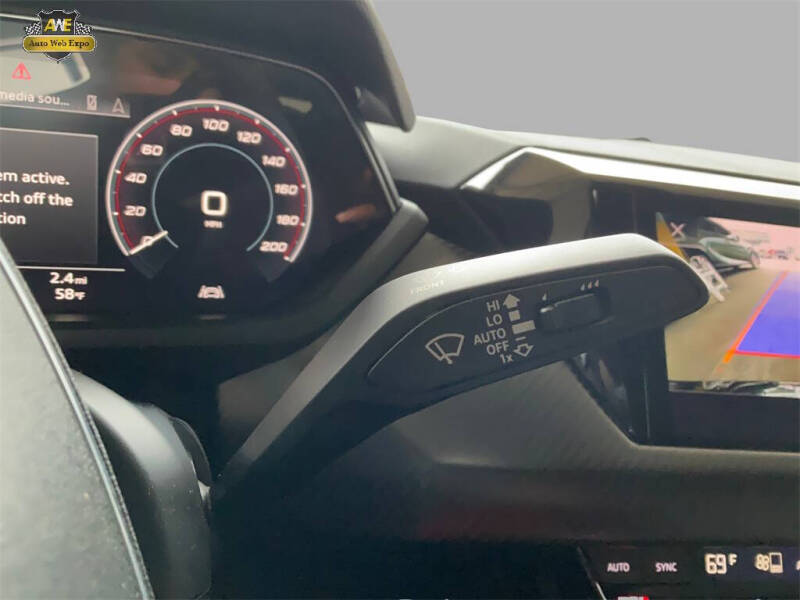 2022 Audi e-tron GT quattro Premium Plus