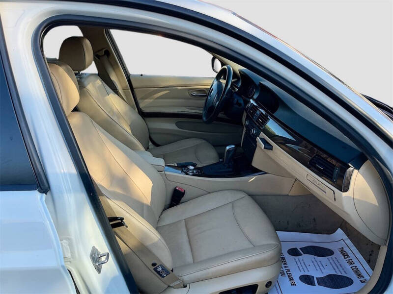 2011 BMW 3 Series 328i