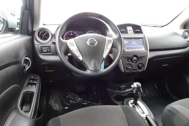 2019 Nissan Versa