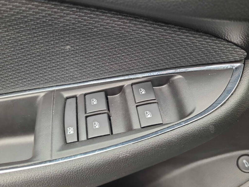 2017 Chevrolet Cruze LT Auto