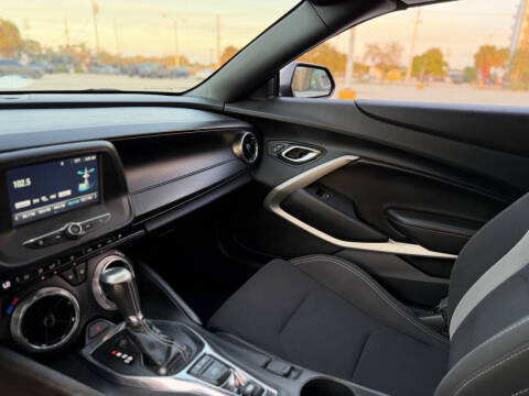 2017 Chevrolet Camaro LT