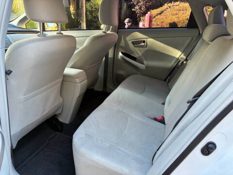 2014 Toyota Prius Three