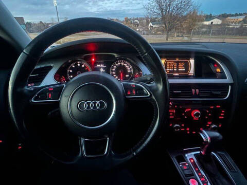 2016 Audi A4 2.0T quattro Premium