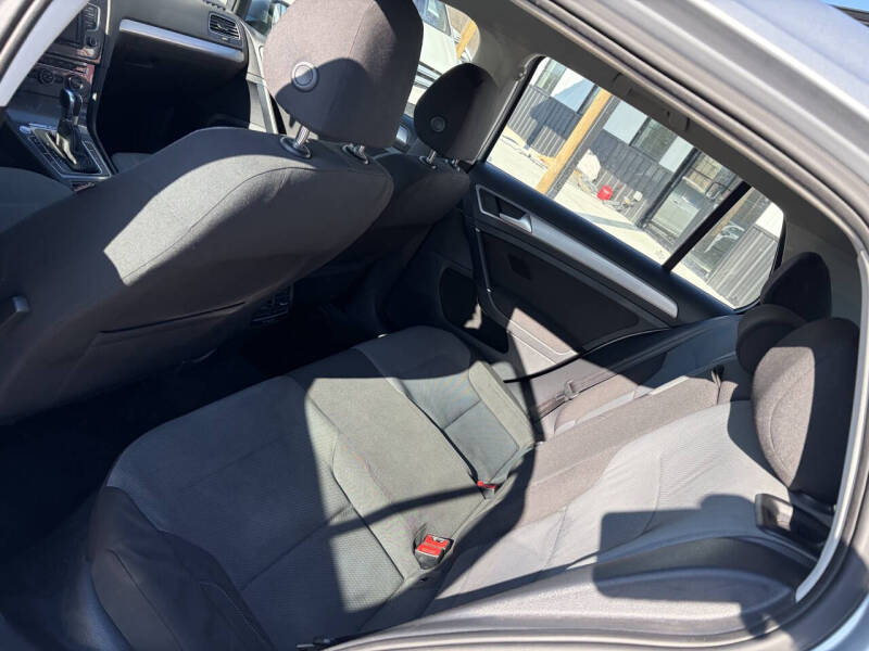 2016 Volkswagen e-Golf SE