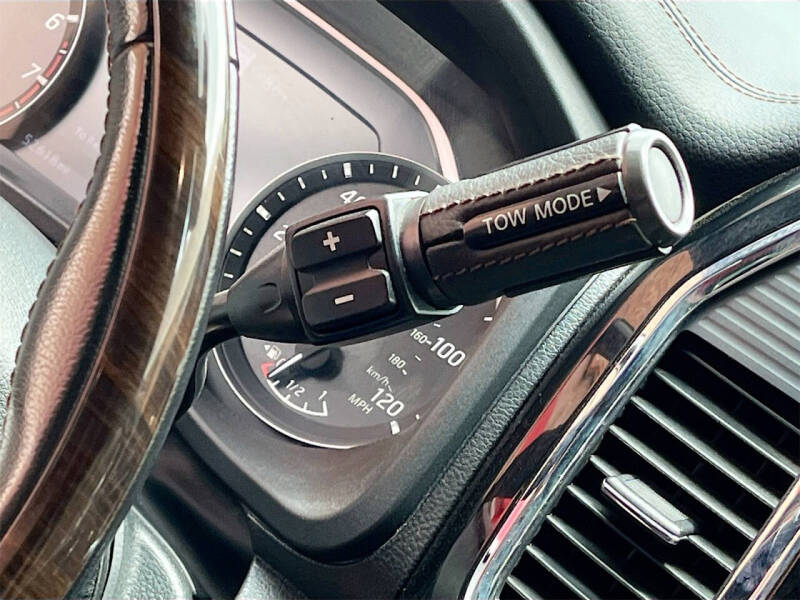 2021 Nissan Titan Platinum Reserve