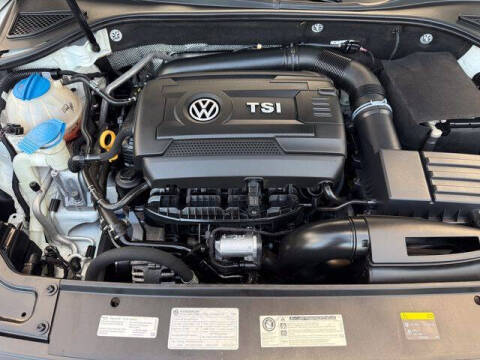 2017 Volkswagen Passat 1.8T R-Line
