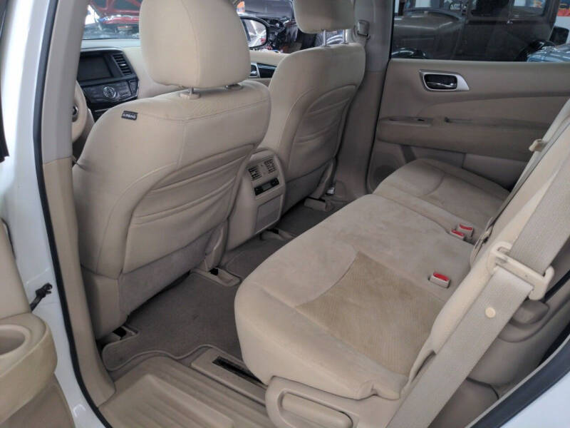 2013 Nissan Pathfinder SV