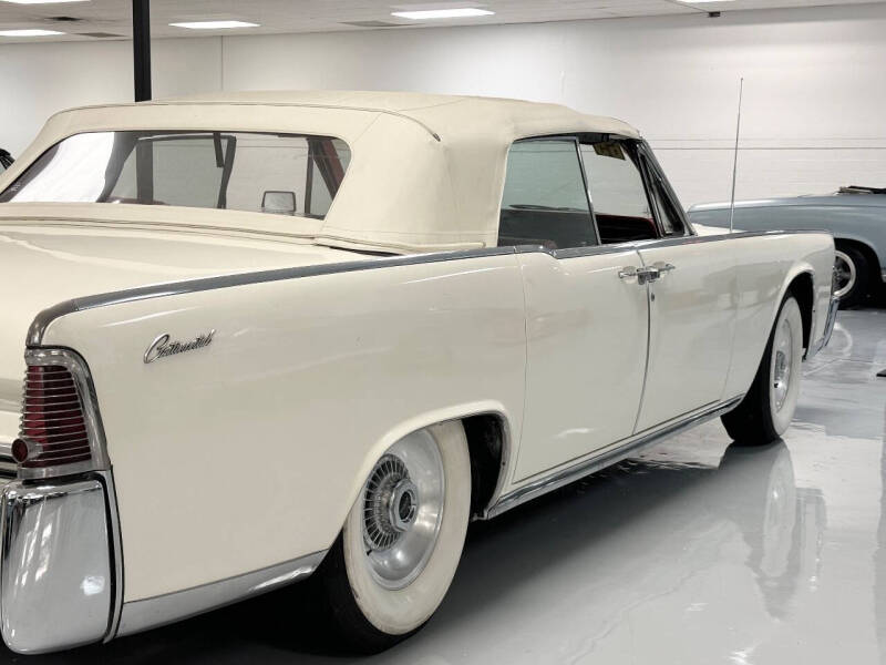 1965 Lincoln Continental