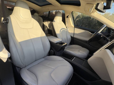 2014 Tesla Model S P85