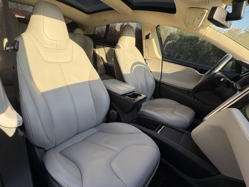 2014 Tesla Model S P85