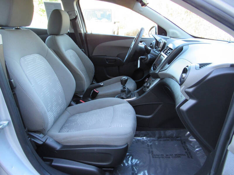 2012 Chevrolet Sonic LS