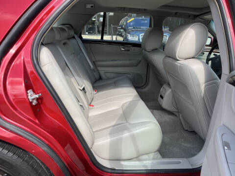 2011 Cadillac DTS Luxury Collection