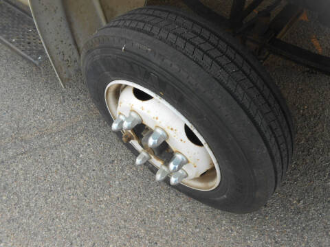 2007 Freightliner M2 106