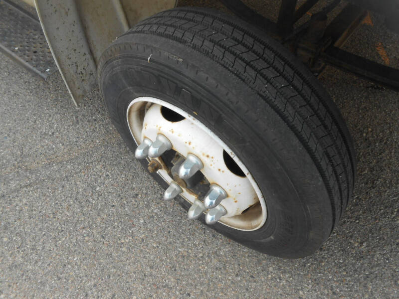 2007 Freightliner M2 106