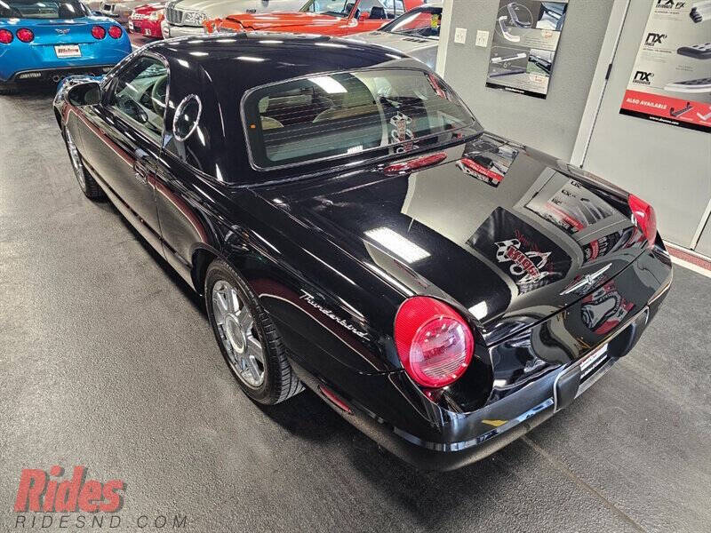 2005 Ford Thunderbird Deluxe