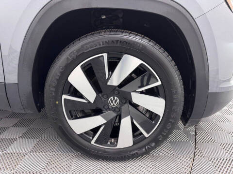 2024 Volkswagen Atlas Cross Sport SE 4Motion