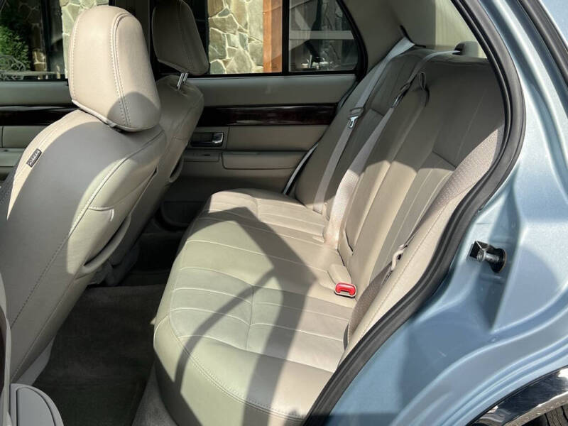 2010 Mercury Grand Marquis LS