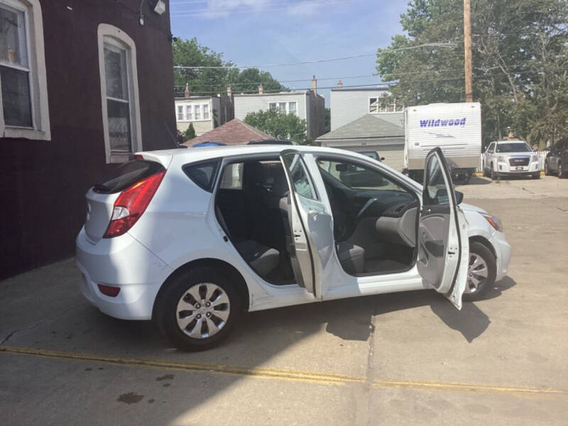 2016 Hyundai Accent SE