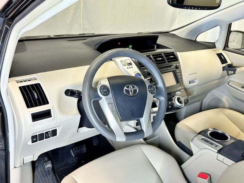 2012 Toyota Prius v