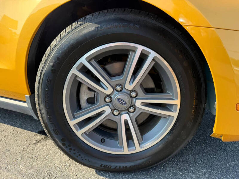 2012 Ford Mustang V6 Premium