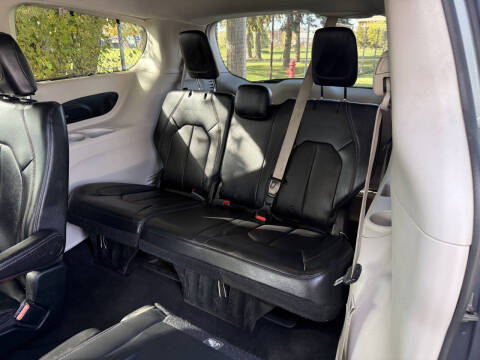 2018 Chrysler Pacifica Touring L Plus