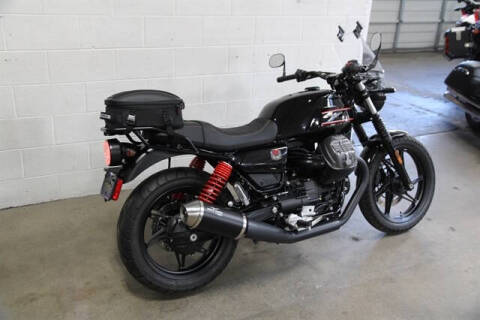 2023 Moto Guzzi V7 STONE S