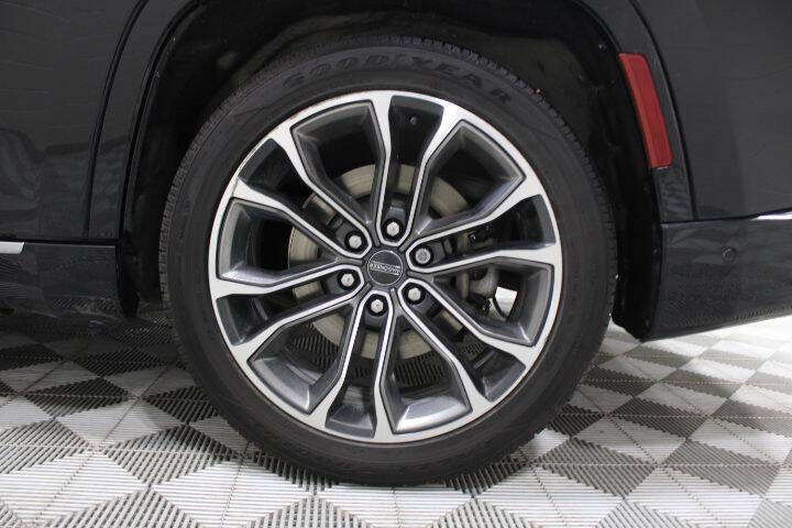 2022 Jeep Grand Wagoneer Series III