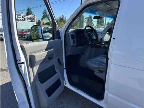 2013 Ford E-Series E-250