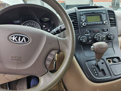 2012 Kia Sedona LX