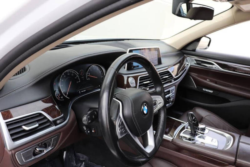 2016 BMW 7 Series 740i