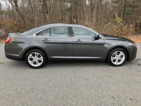 2017 Ford Taurus SEL