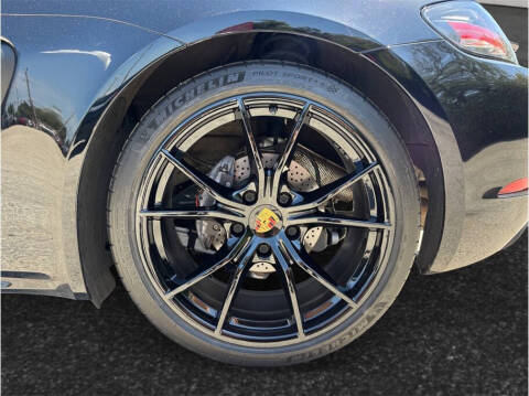 2021 Porsche 718 Cayman
