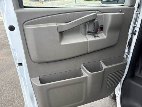 2023 Chevrolet Express LS 3500