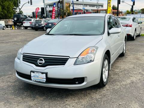 2008 Nissan Altima Hybrid for sale at MotorMax in San Diego CA