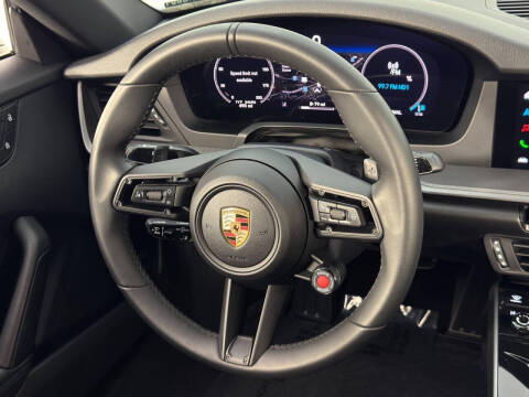 2025 Porsche 911 Carrera