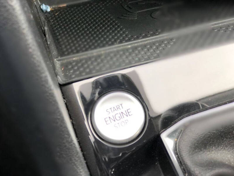 2024 Volkswagen Taos SE 4Motion