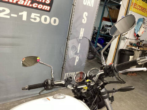 2023 Moto Guzzi V7 Special