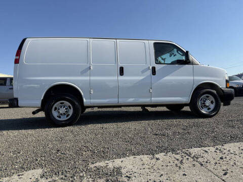 2018 Chevrolet Express 2500