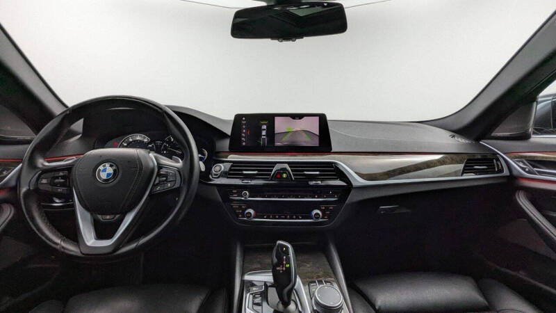 2019 BMW 5 Series 540i